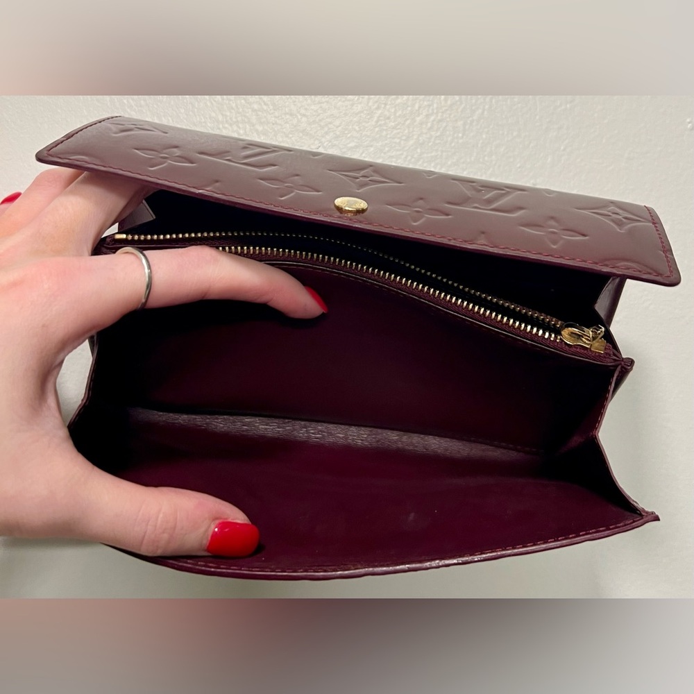 LV Vernis Wallet | Burgundy - Picture 8 of 15